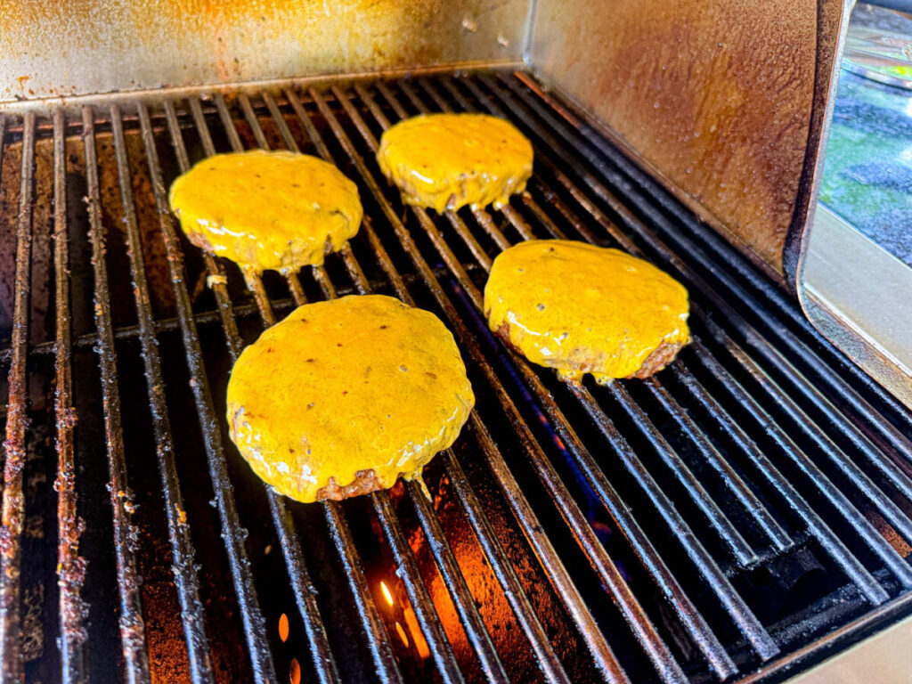 Grilled burgers 